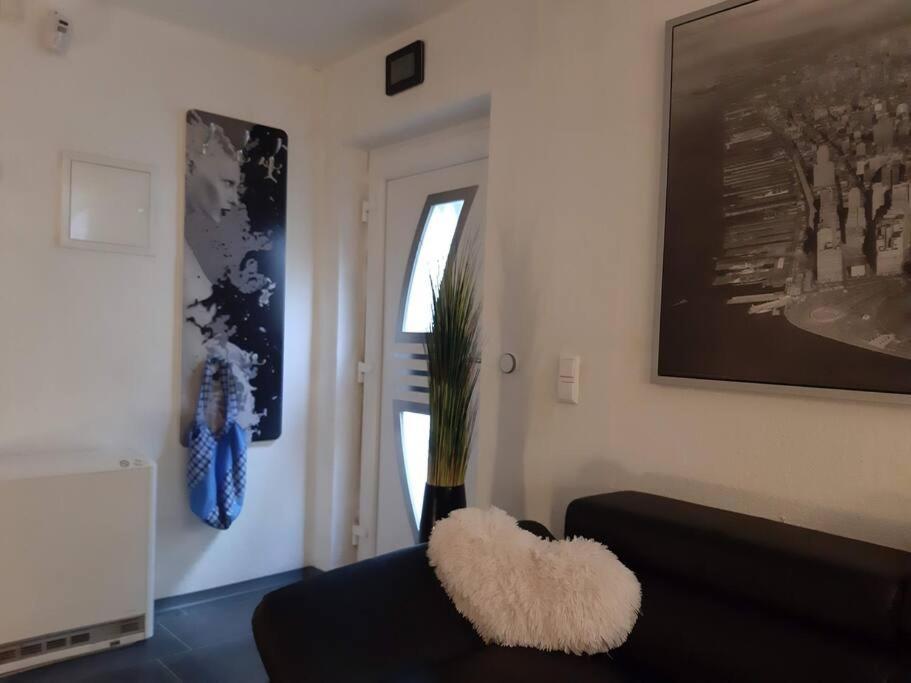Bello Apartamento Graben-Neudorf Esterno foto