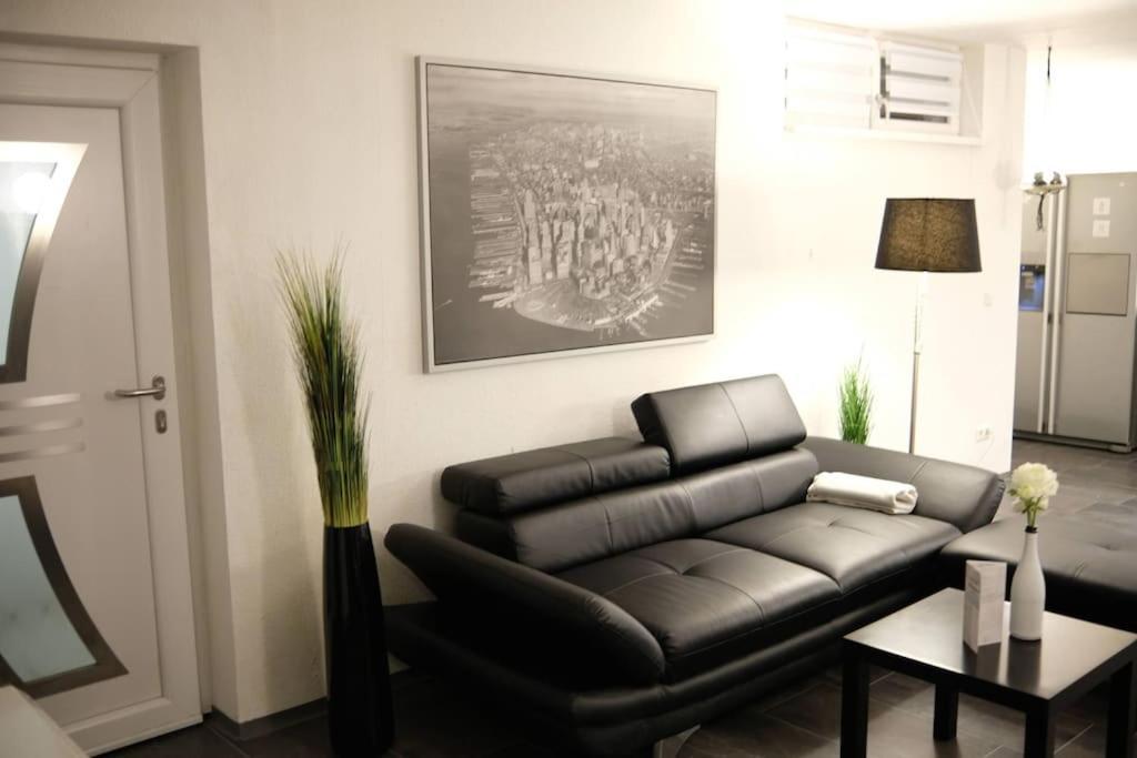 Bello Apartamento Graben-Neudorf Esterno foto
