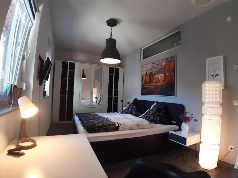 Bello Apartamento Graben-Neudorf Esterno foto