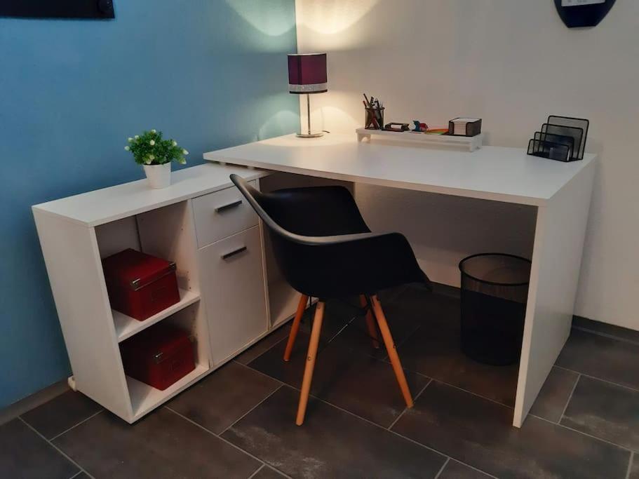 Bello Apartamento Graben-Neudorf Esterno foto